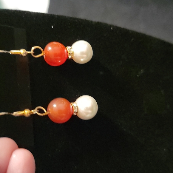 Carnelian & Pearl Jewelry Set - Picture 3 of 6